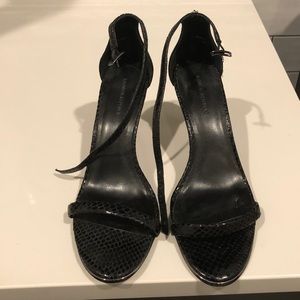 Banana Republic black snakeskin pattern heels